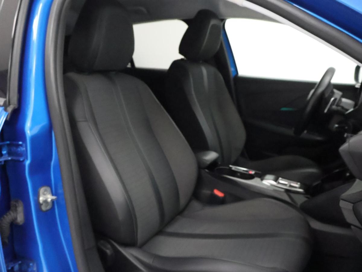 peugeot-208-2023-gasolina-1199cc
