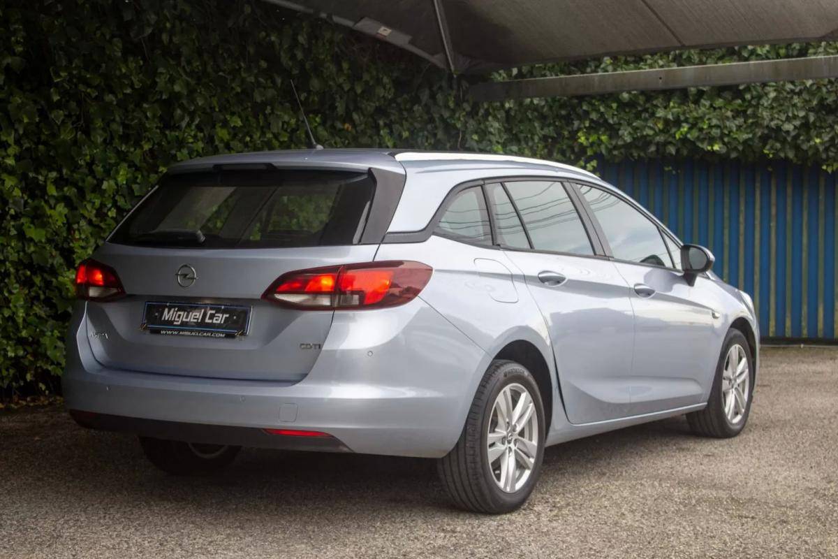 opel-astra-sport-tourer-2017-diesel-1598cc