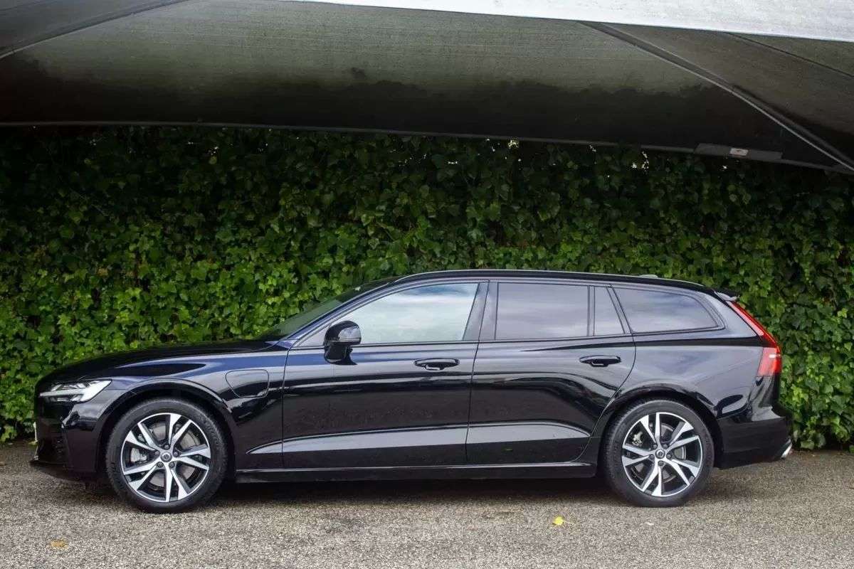 volvo-v60-2021-hibrido-1969cc
