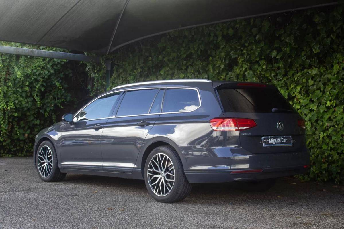 volkswagen-passat-variant-2024-diesel-1968cc