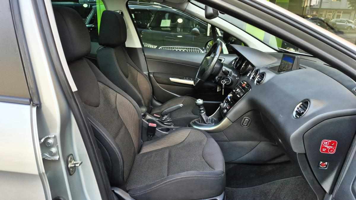 peugeot-308-1-6-e-hdi-fap-2013-diesel-1560cc