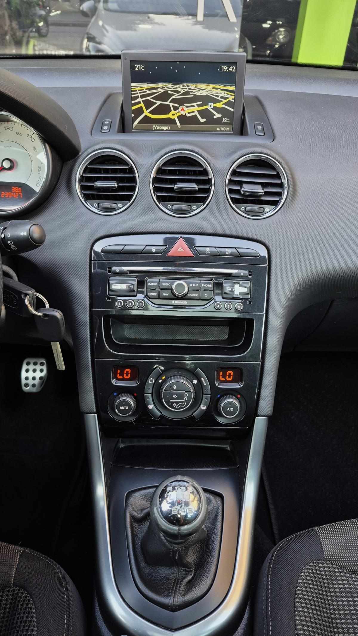 peugeot-308-1-6-e-hdi-fap-2013-diesel-1560cc