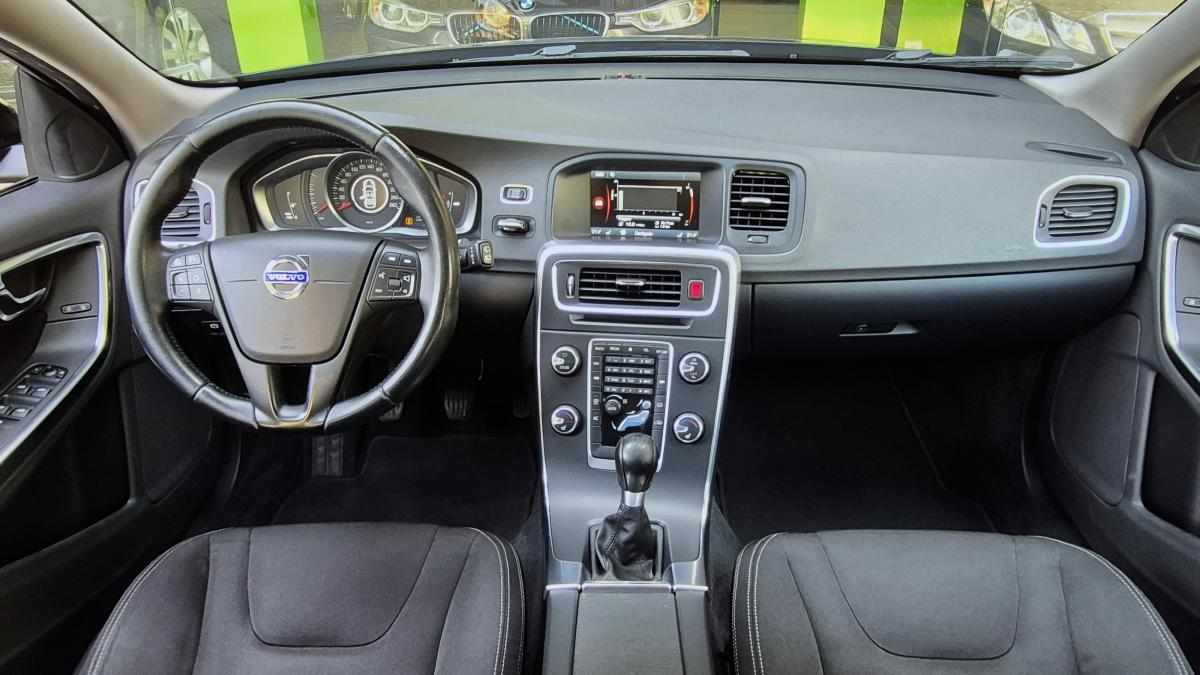 volvo-v60-1-6-d2-2013-diesel-1560cc