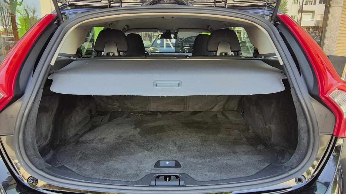 volvo-v60-1-6-d2-2013-diesel-1560cc