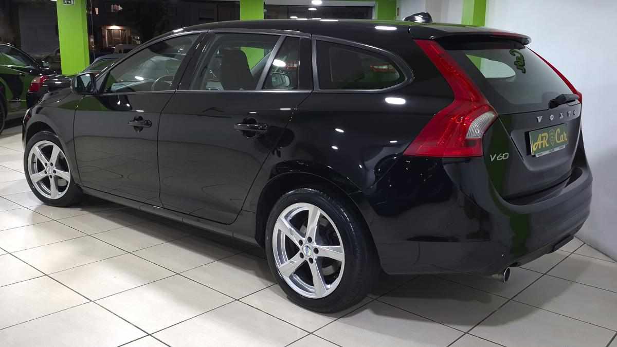 volvo-v60-1-6-d2-2013-diesel-1560cc