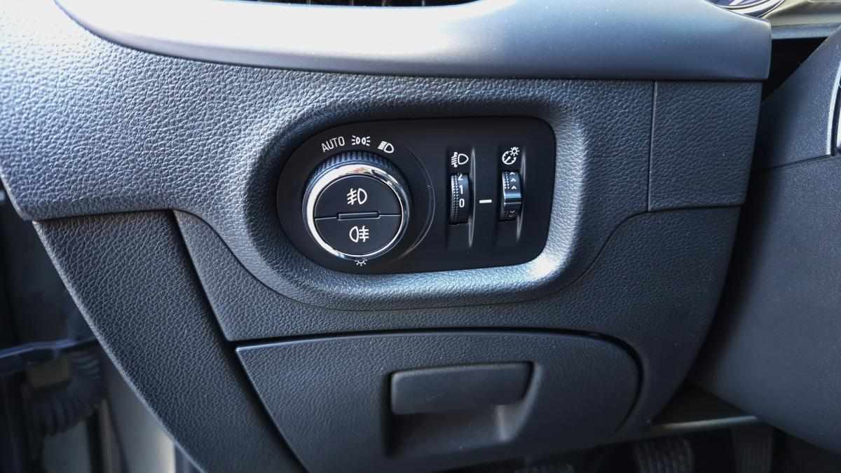 opel-astra-1-6-cdti-2017-diesel-1598cc