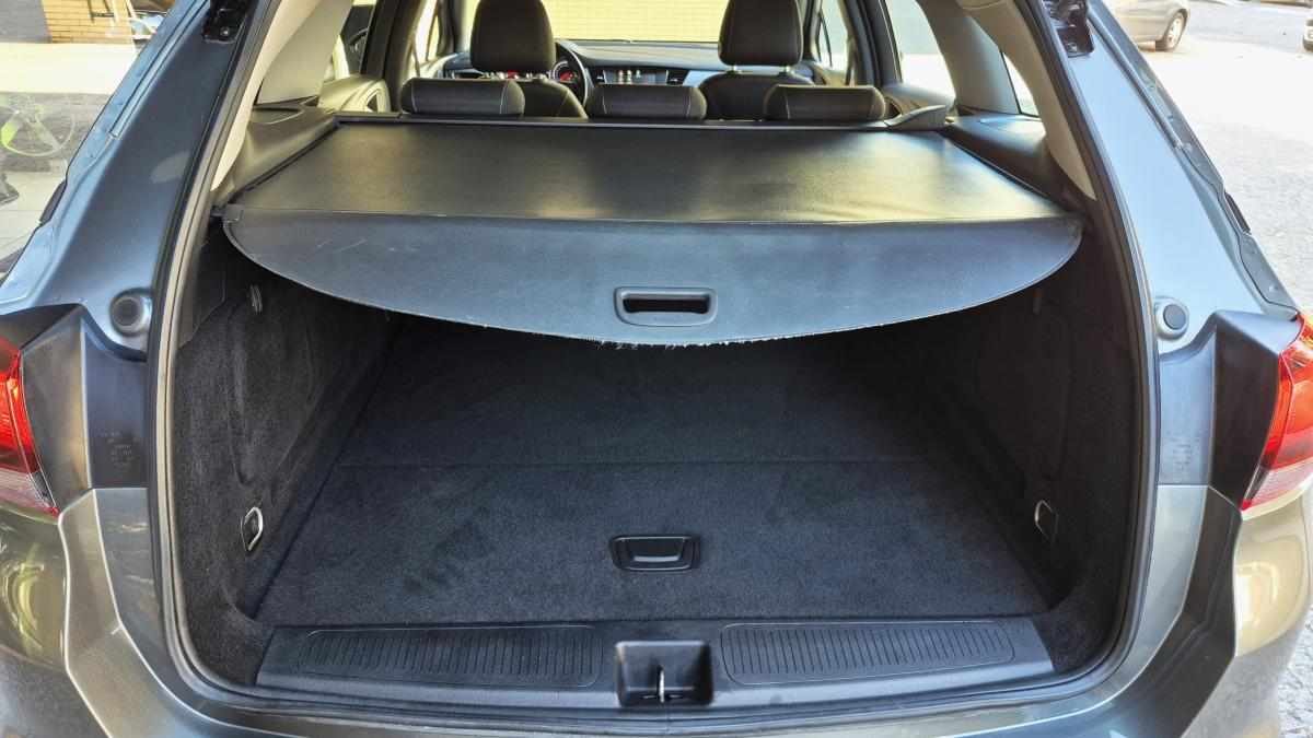 opel-astra-1-6-cdti-2017-diesel-1598cc