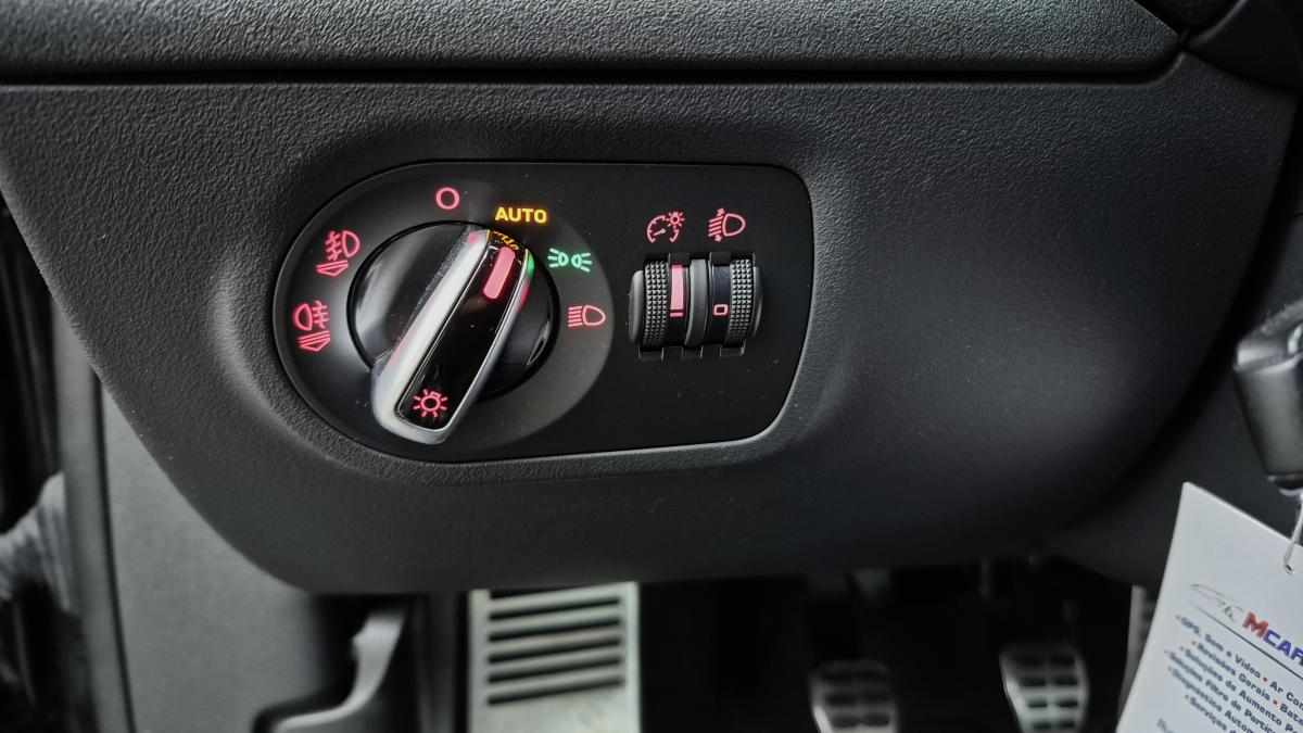audi-tt-2-0-tdi-dpf-quattro-2012-diesel-1968cc