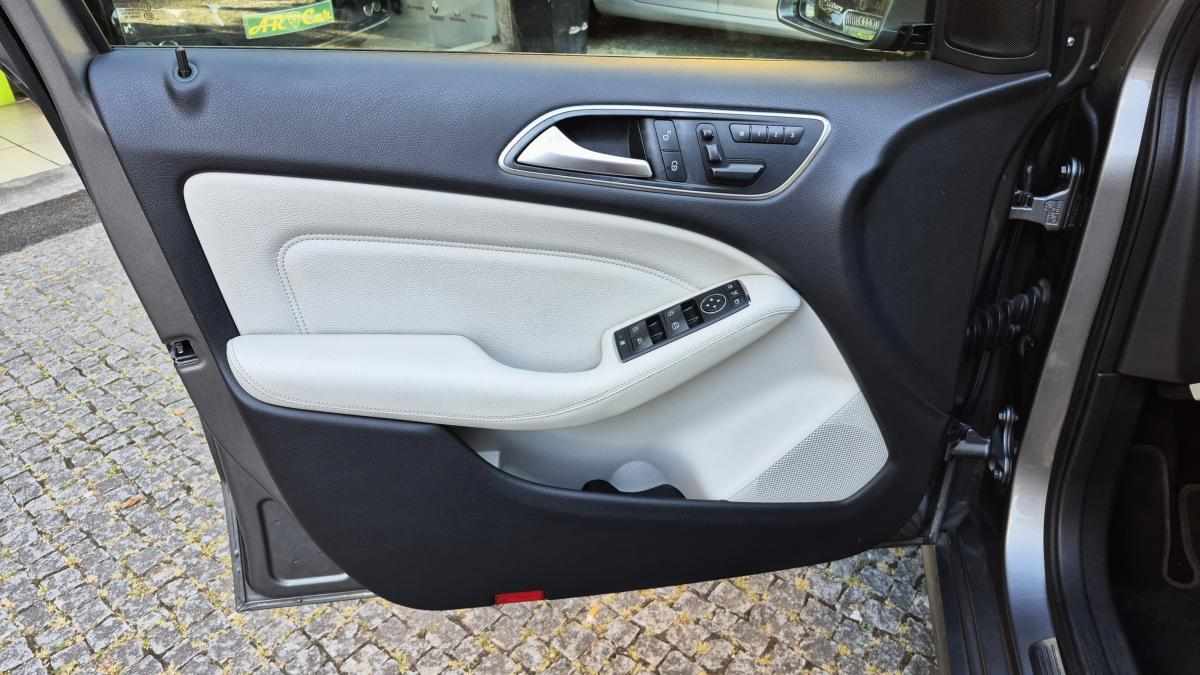 mercedes-benz-classe-b-b-200-cdi-blueefficiency-2012-diesel-1796cc