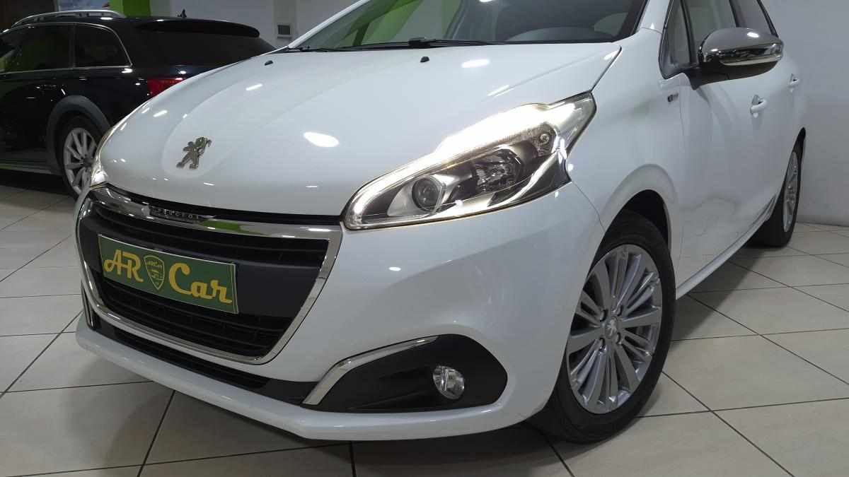 peugeot-208-1-2-vti-2017-gasolina-1199cc