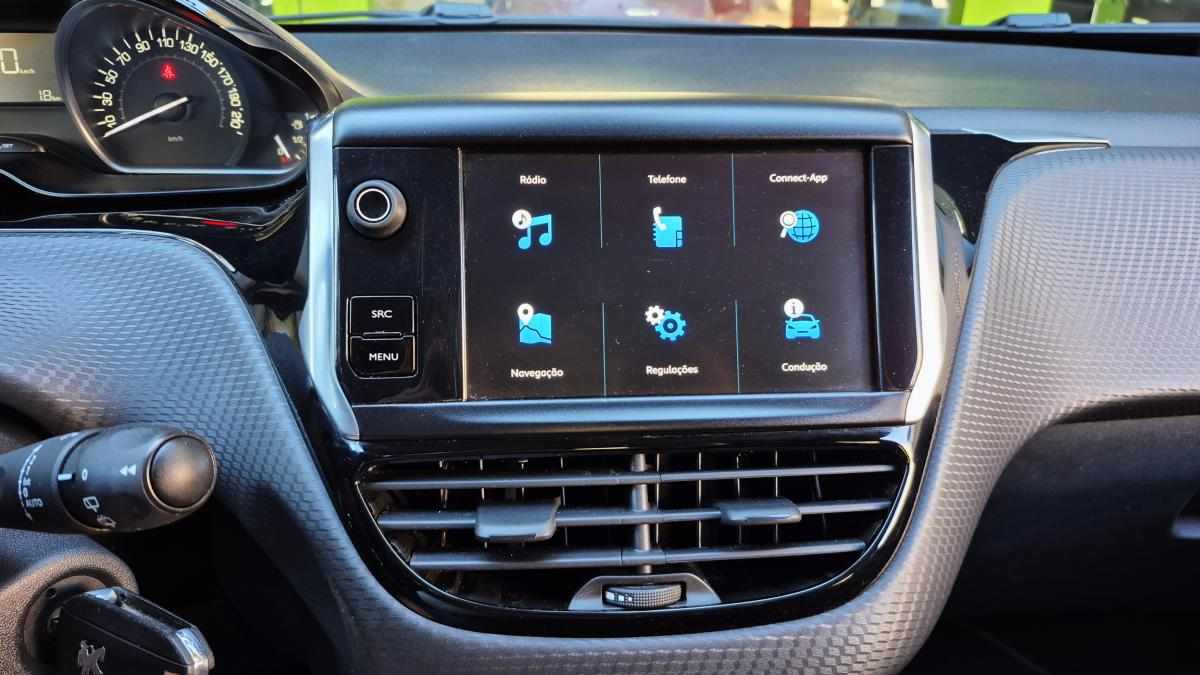 peugeot-208-1-2-vti-2017-gasolina-1199cc