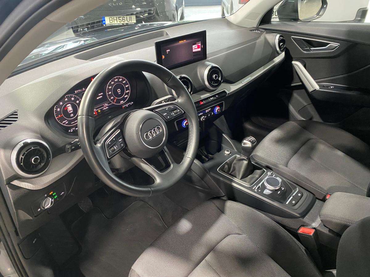 audi-q2-2025-gasolina-999cc
