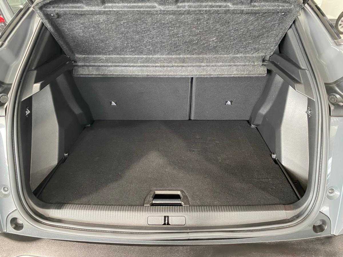 peugeot-2008-2024-gasolina-1199cc