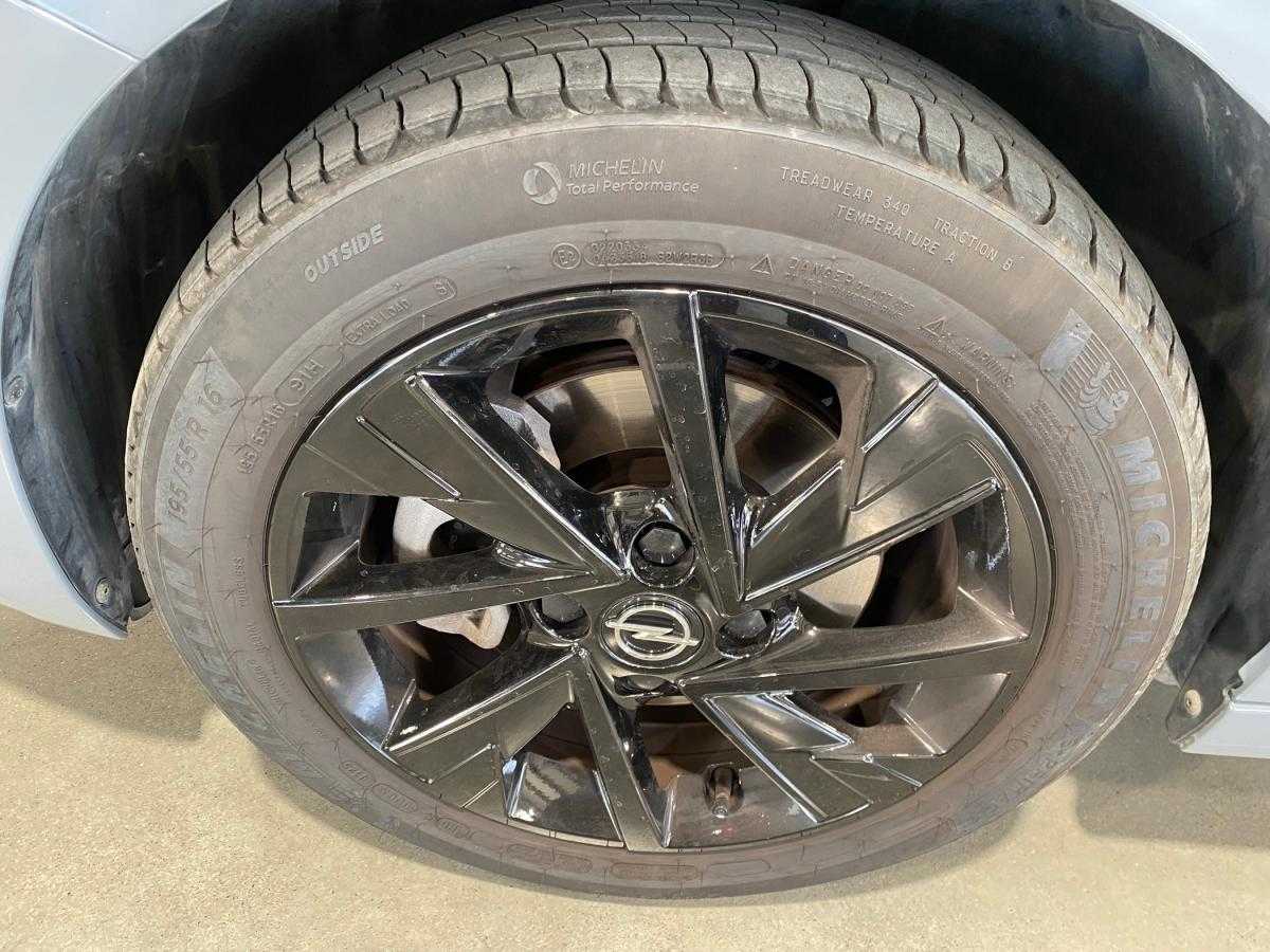 opel-corsa-2025-gasolina-1199cc