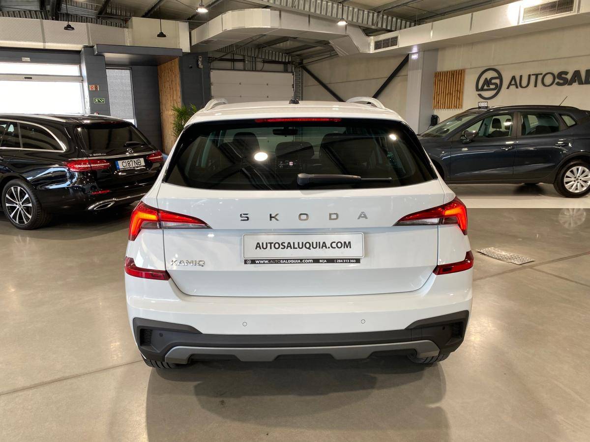 skoda-kamiq-2024-gasolina-999cc