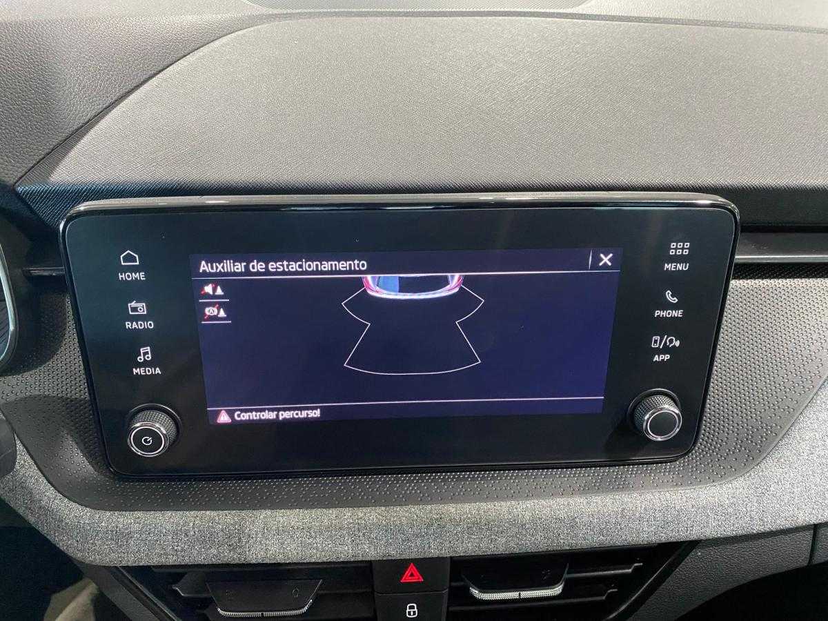 skoda-kamiq-2024-gasolina-999cc