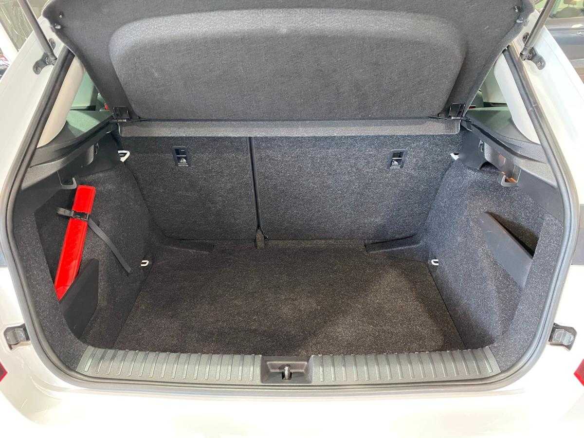 skoda-kamiq-2024-gasolina-999cc
