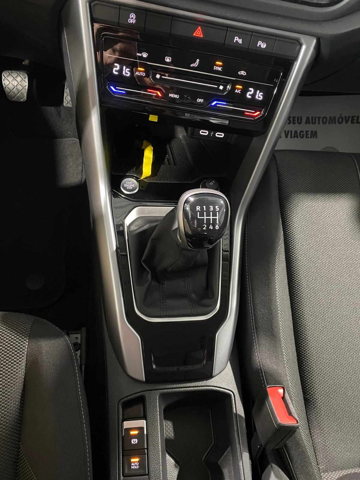 volkswagen-t-roc-2025-gasolina-999cc