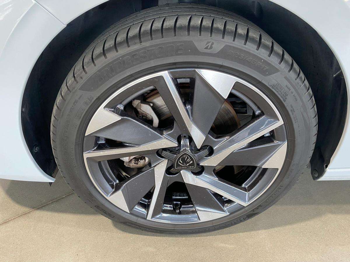 peugeot-308-2024-gasolina-1199cc