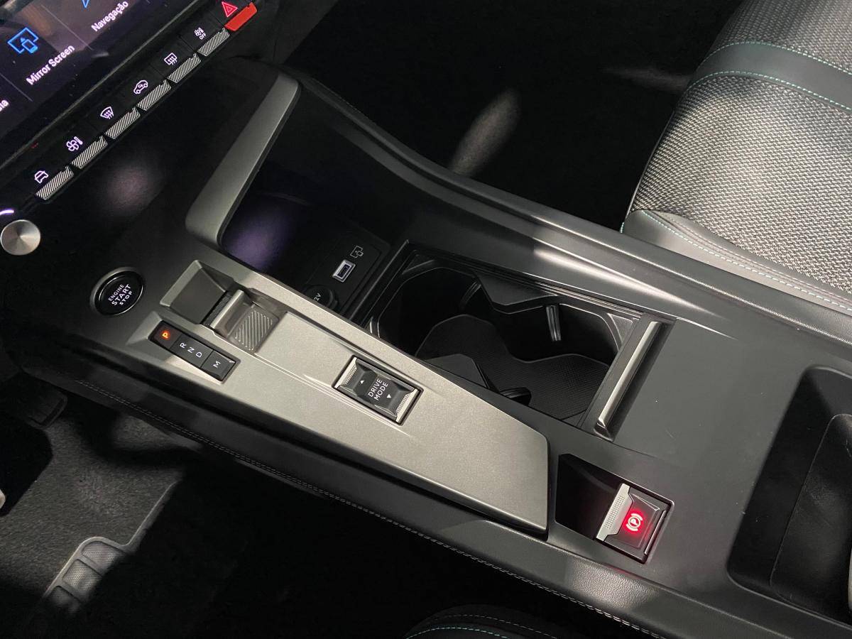 peugeot-308-2024-gasolina-1199cc