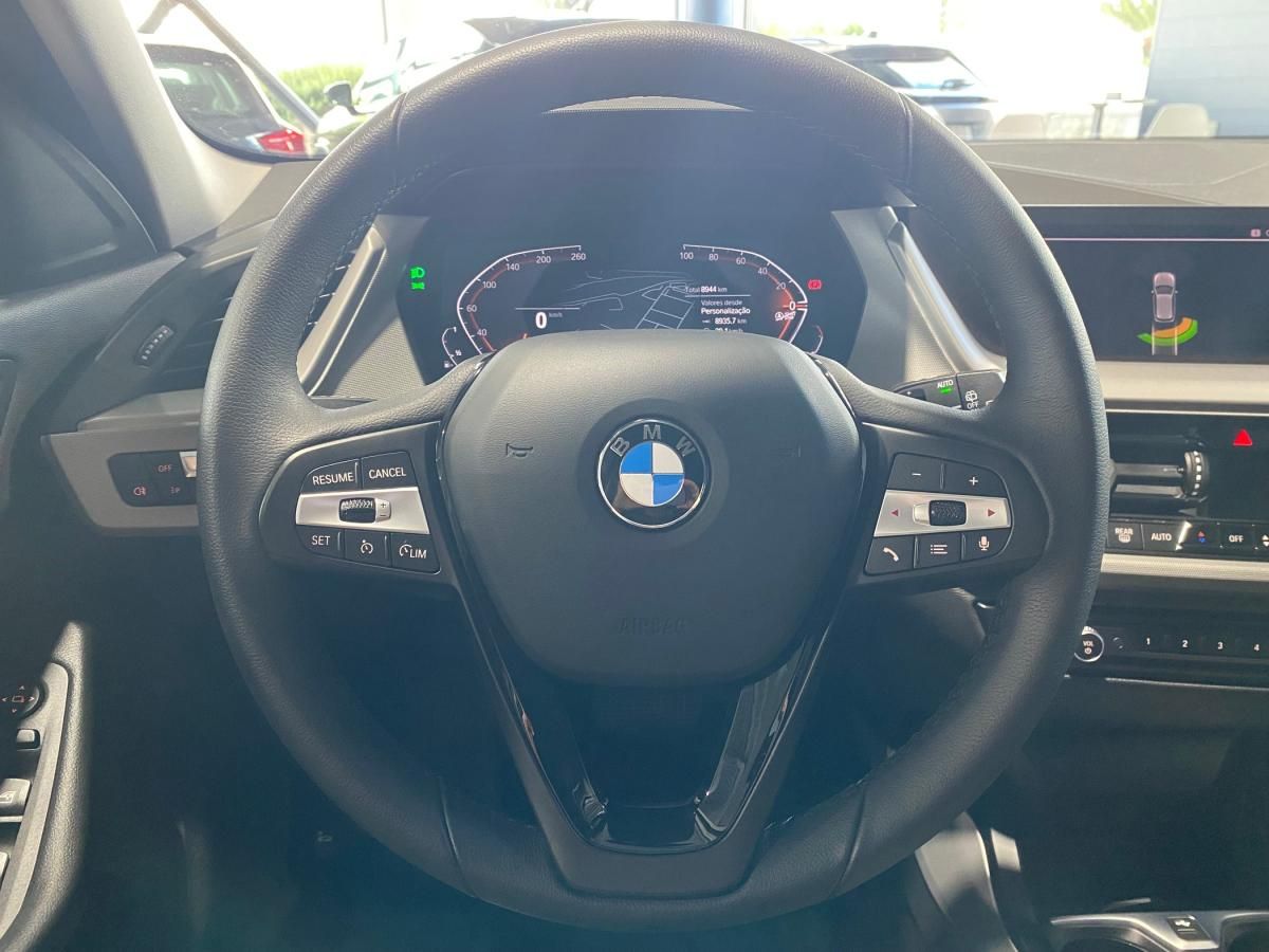 bmw-serie-1-2024-gasolina-1499cc
