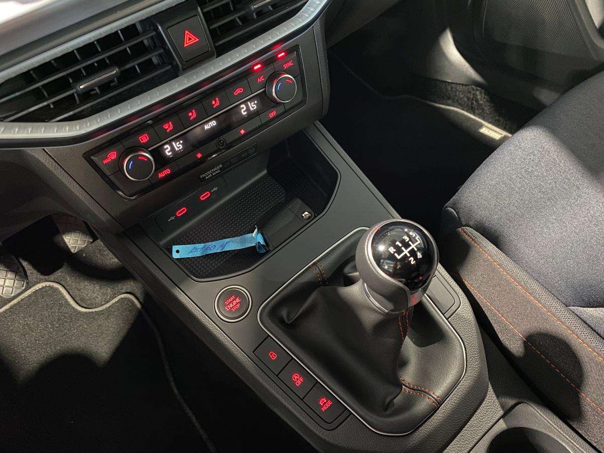 seat-ibiza-2025-gasolina-999cc