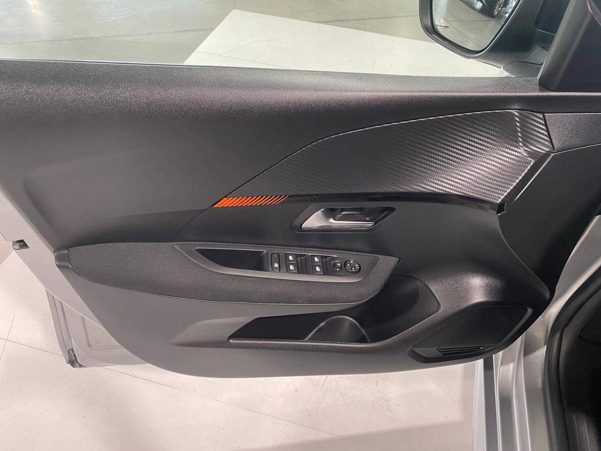 peugeot-208-2023-gasolina-1199cc