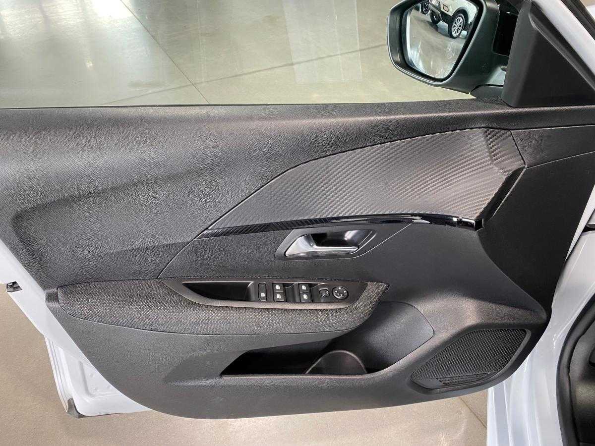 peugeot-208-2025-gasolina-1199cc