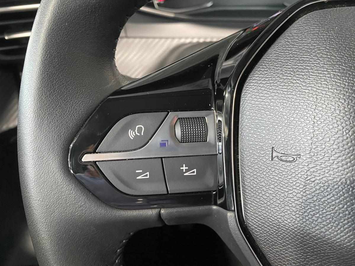 peugeot-208-2025-gasolina-1199cc