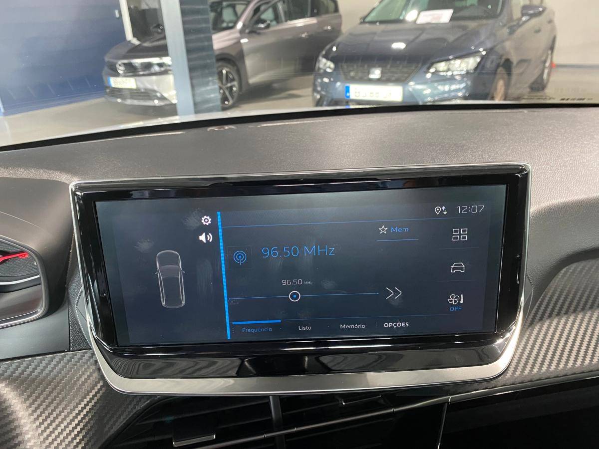 peugeot-208-2025-gasolina-1199cc