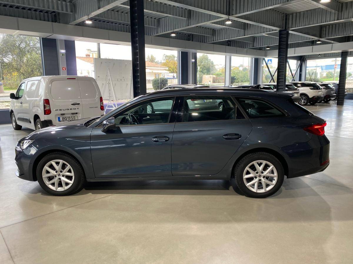 seat-leon-st-2023-gasolina-999cc