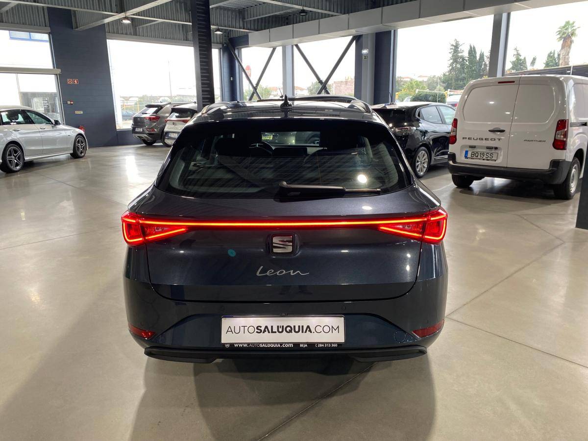 seat-leon-st-2023-gasolina-999cc