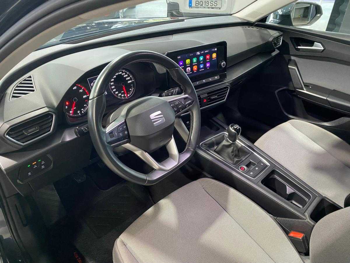 seat-leon-st-2023-gasolina-999cc