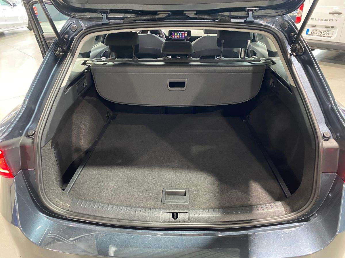 seat-leon-st-2023-gasolina-999cc