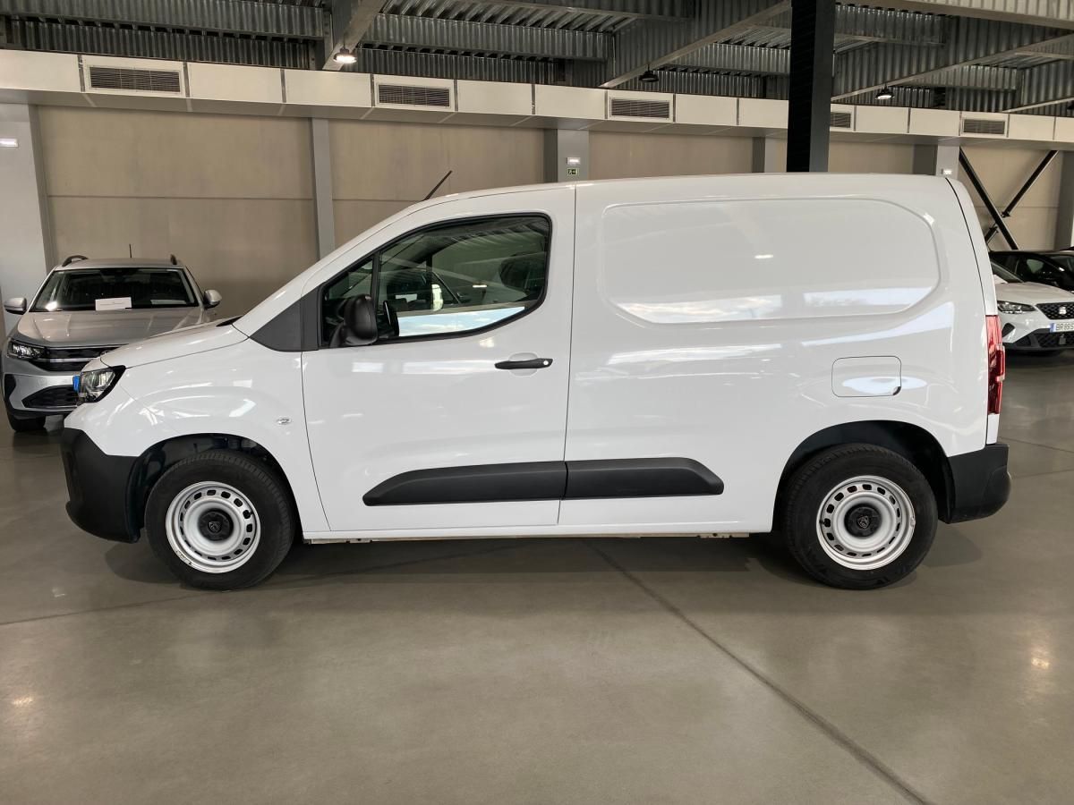 peugeot-partner-2025-diesel-1499cc
