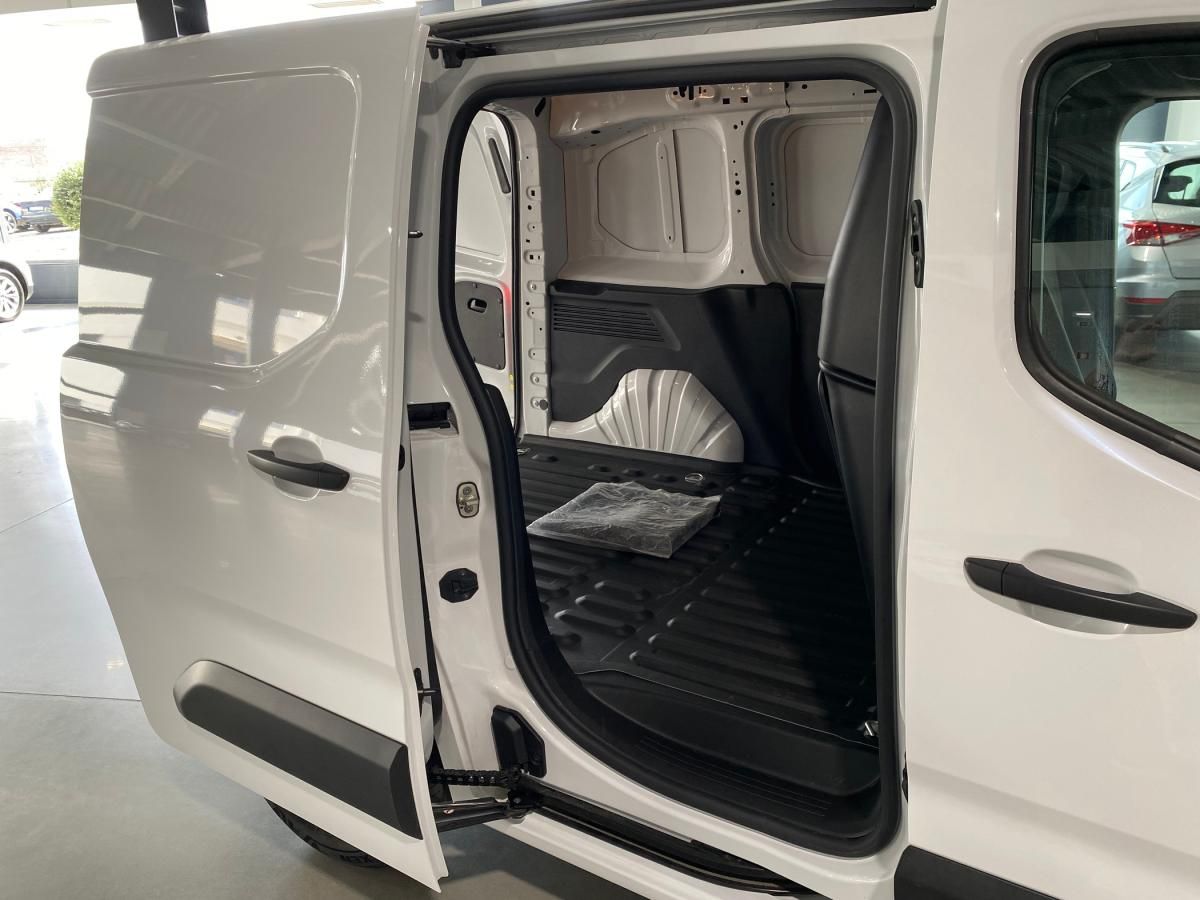 peugeot-partner-2025-diesel-1499cc