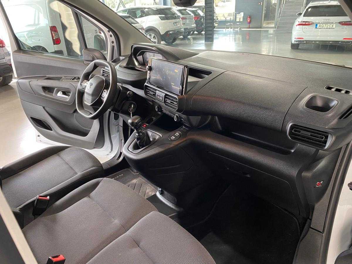 peugeot-partner-2025-diesel-1499cc