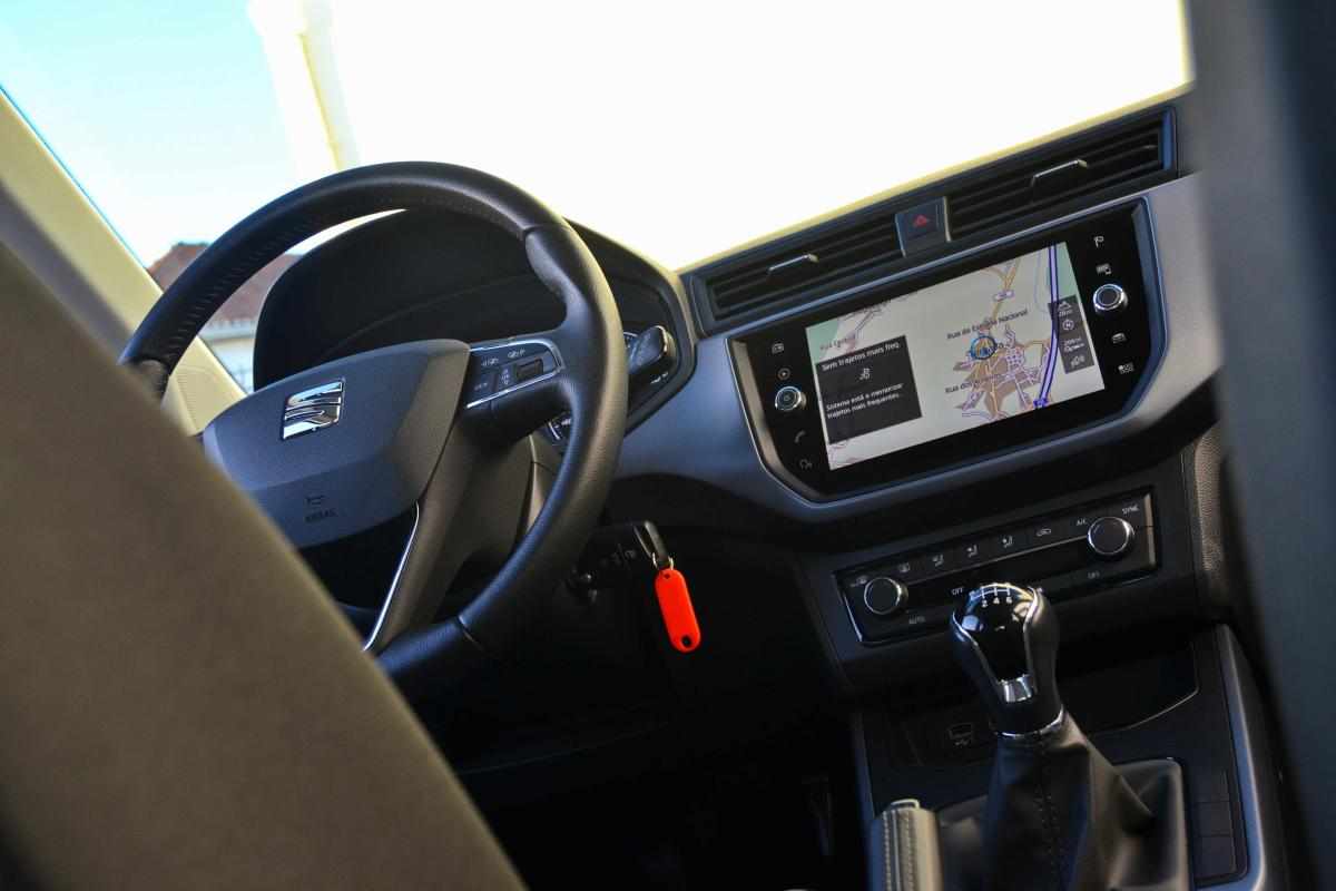 seat-arona-1-0-tsi-2020-gasolina-999cc