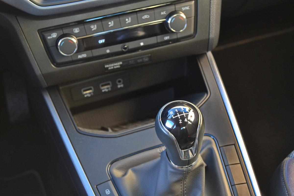 seat-arona-1-0-tsi-2020-gasolina-999cc