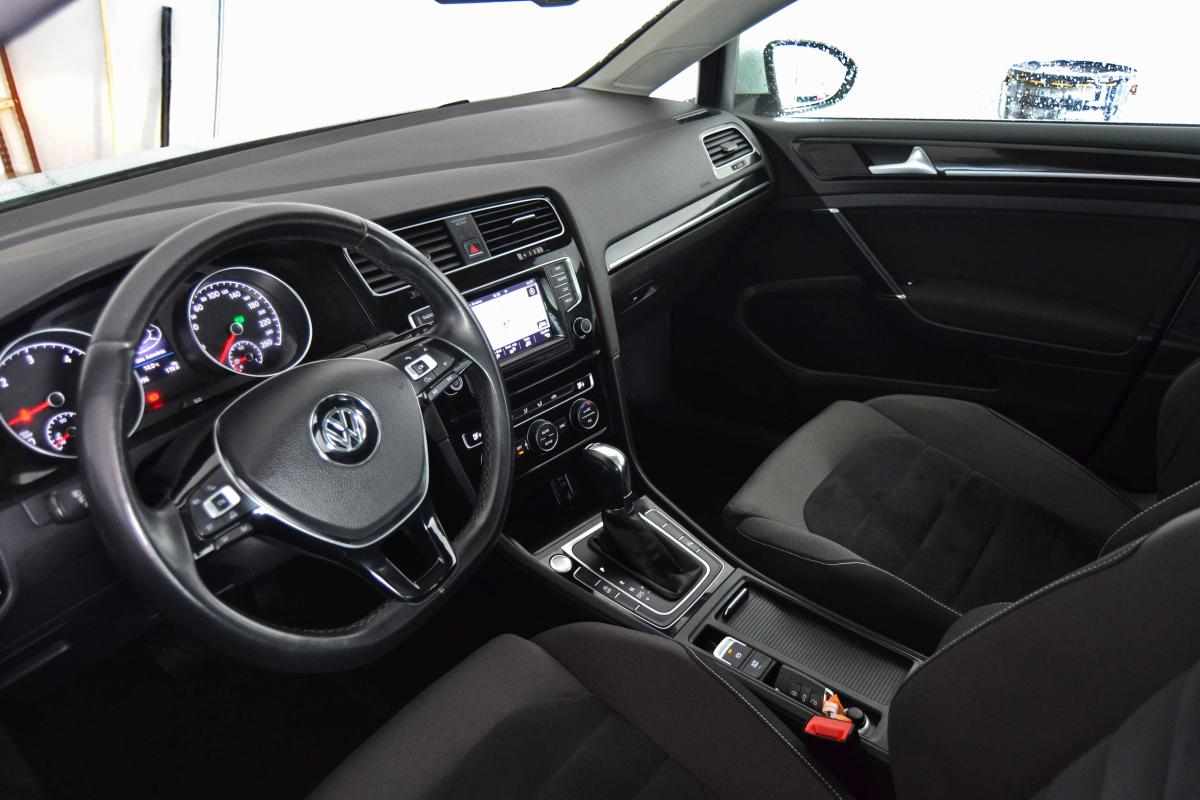 volkswagen-golf-variant-2013-diesel-1600cc