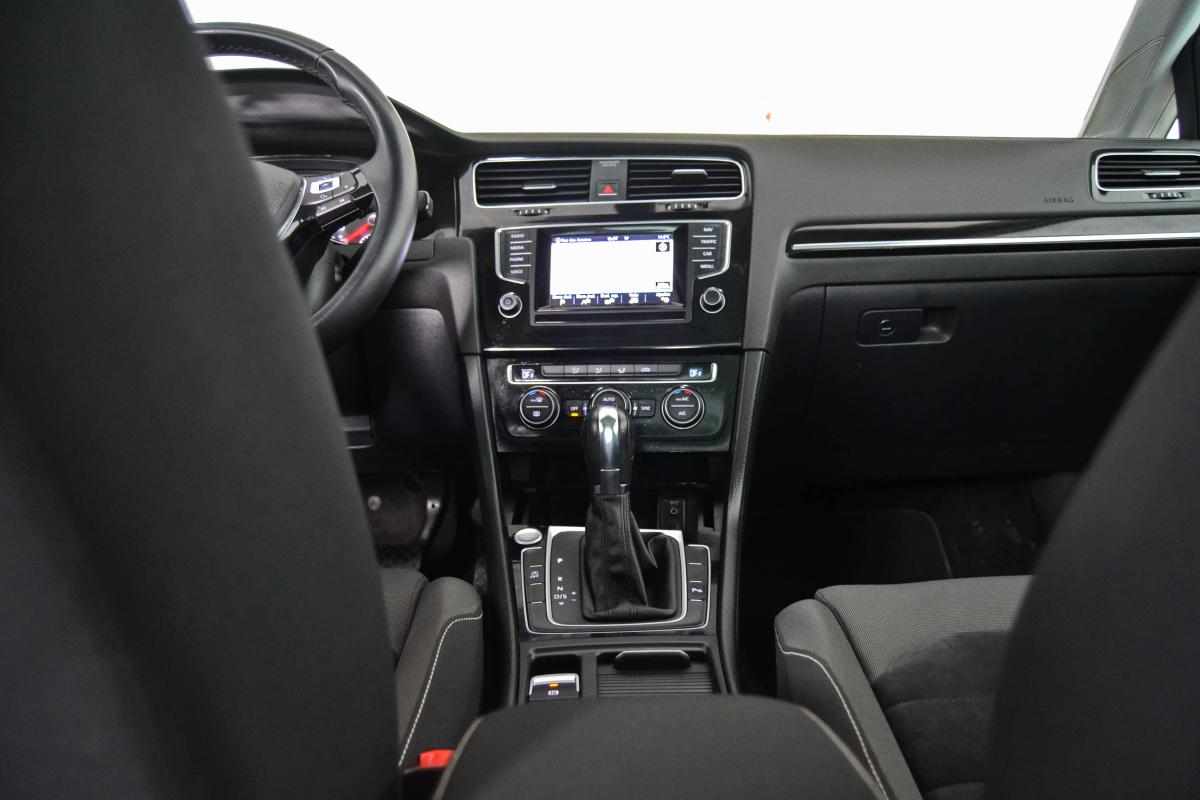 volkswagen-golf-variant-2013-diesel-1600cc