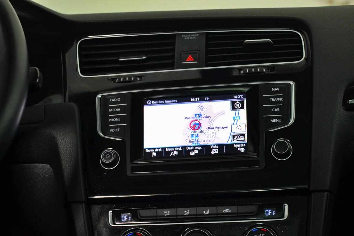 volkswagen-golf-variant-2013-diesel-1600cc