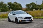 volvo-v40-cross-country-2015-diesel-1600cc