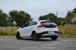volvo-v40-cross-country-2015-diesel-1600cc