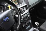 volvo-v40-cross-country-2015-diesel-1600cc