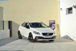 volvo-v40-cross-country-2015-diesel-1600cc