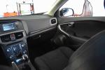volvo-v40-cross-country-2015-diesel-1600cc