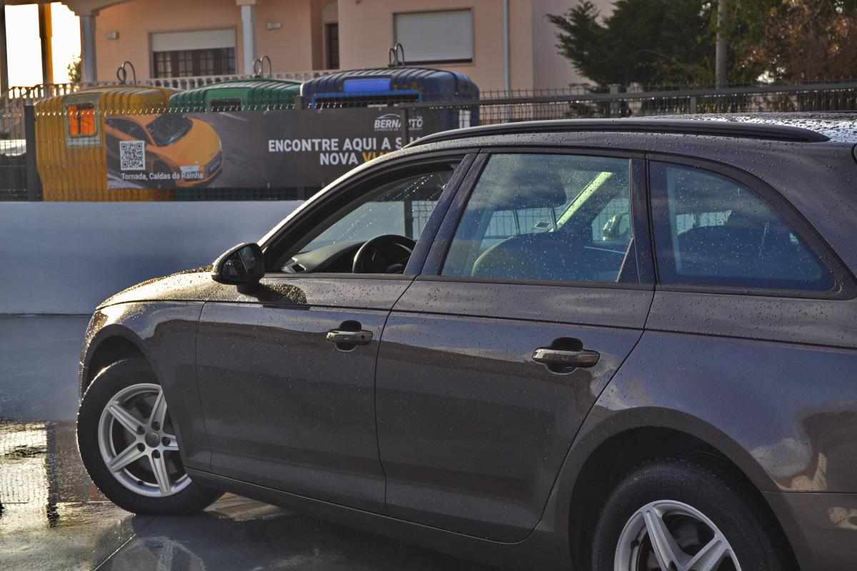 audi-a4-avant-2-0-tdi-190-2017-diesel-2000cc