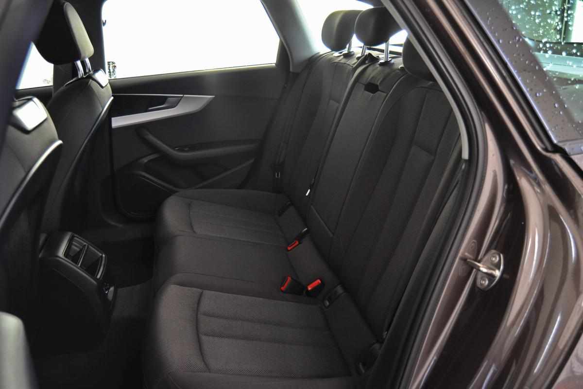 audi-a4-avant-2-0-tdi-190-2017-diesel-2000cc