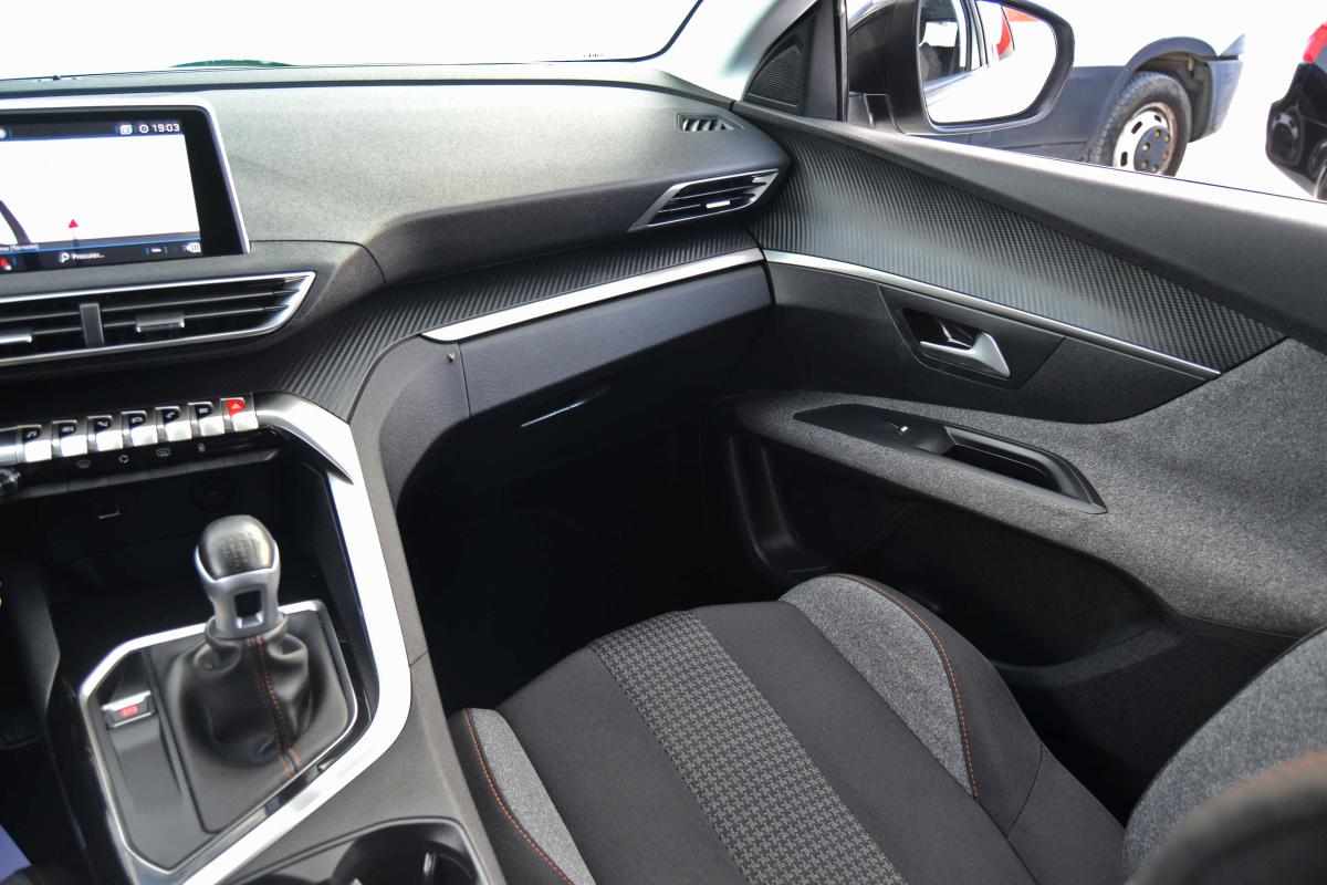 peugeot-3008-1-6-bluehdi-2017-diesel-1560cc
